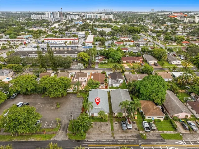 $2,250 | 19 Southeast 4th Terrace, Unit 12, Dania Beach, FL 33004