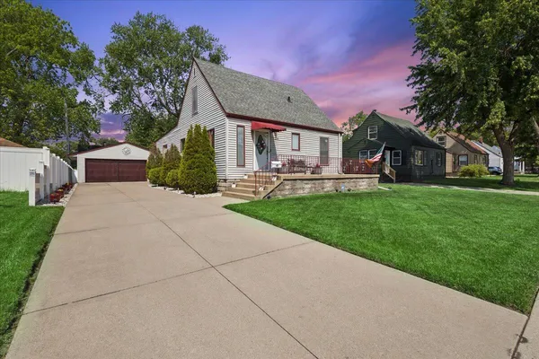 $280,000 | 7126 Montana Avenue, Hammond, IN 46323