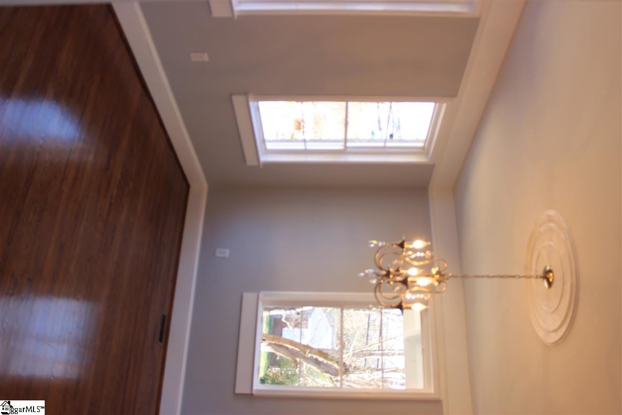 216 Ackley Road Greenville, SC 29607 - Photo 4 of 11