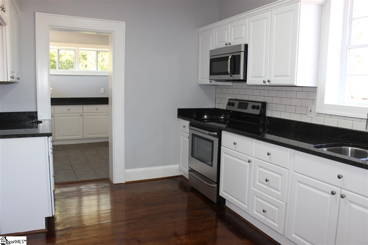 216 Ackley Road Greenville, SC 29607 - Photo 7 of 11