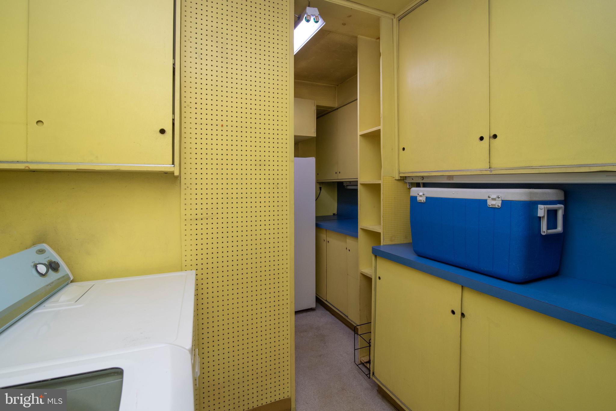 2211 Windsor Circle Broomall, PA 19008 - Photo 31 of 34 Pantry storage