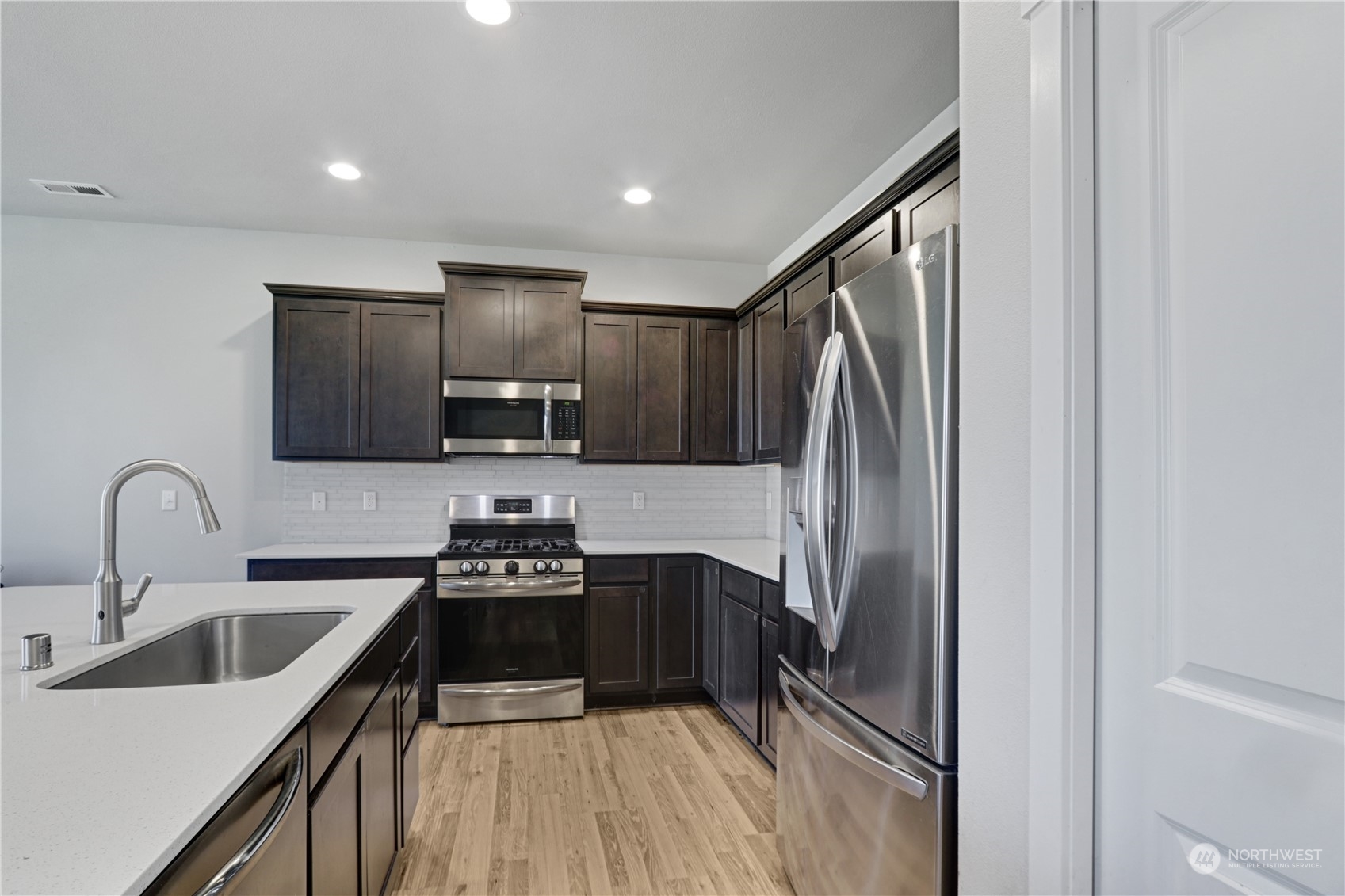 17811 Mill Valley Road Granite Falls, WA 98252 - Photo 3 of 33 Gallery Image 3