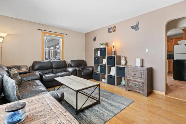 $324,900 | 915 Carol Street, Watertown, WI 53094