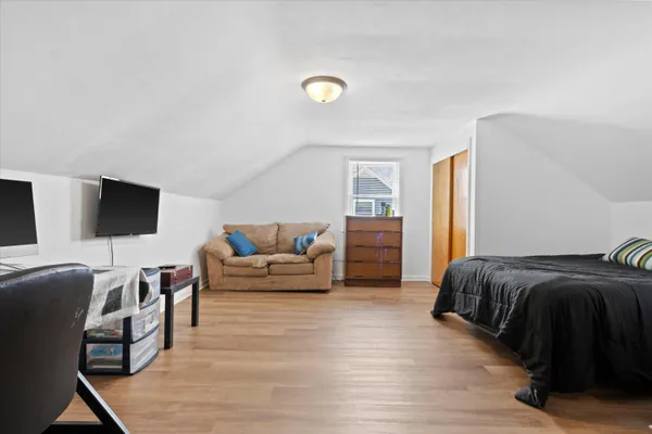 $324,900 | 915 Carol Street, Watertown, WI 53094