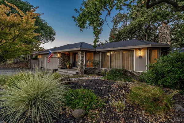 $2,395,000 | 10 Skycrest Way, Napa, CA 94558