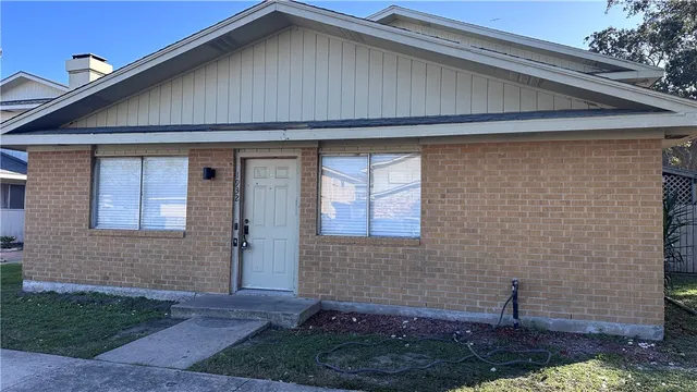 $1,450 | 1932 Hidden Way, Corpus Christi, TX 78412