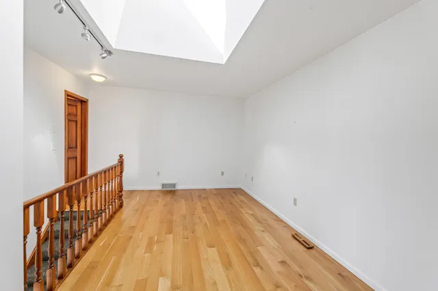 $215,000 | 121 South Main Street, Fountain City, WI 54629