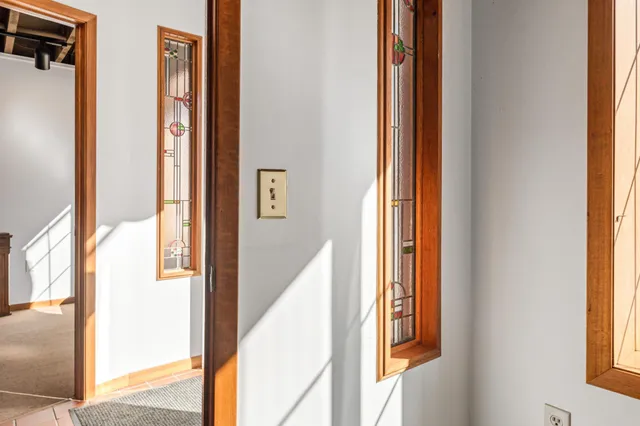 $215,000 | 121 South Main Street, Fountain City, WI 54629