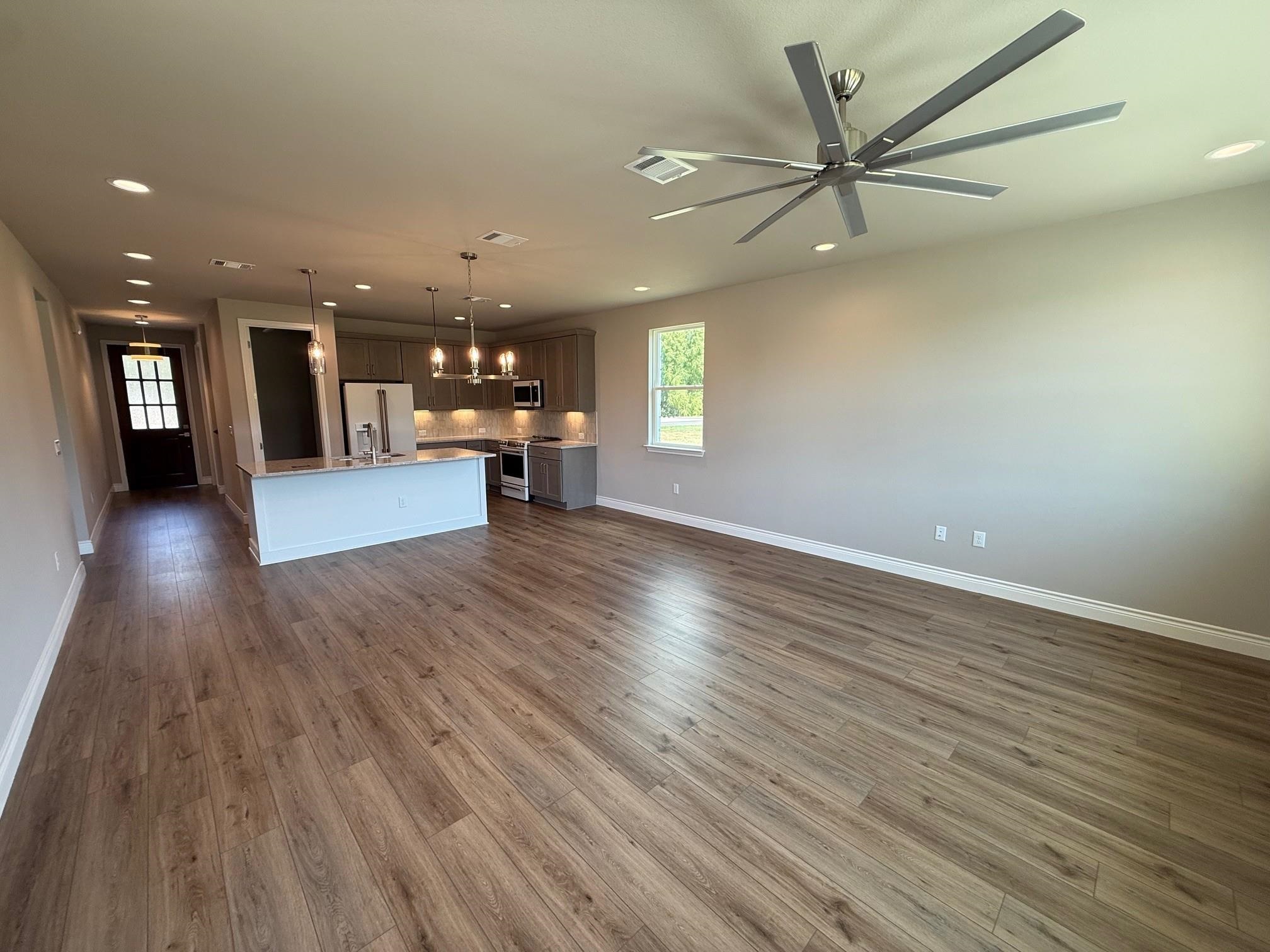 107 Preston Trail Meadowlakes, TX 78654 - Photo 5 of 24