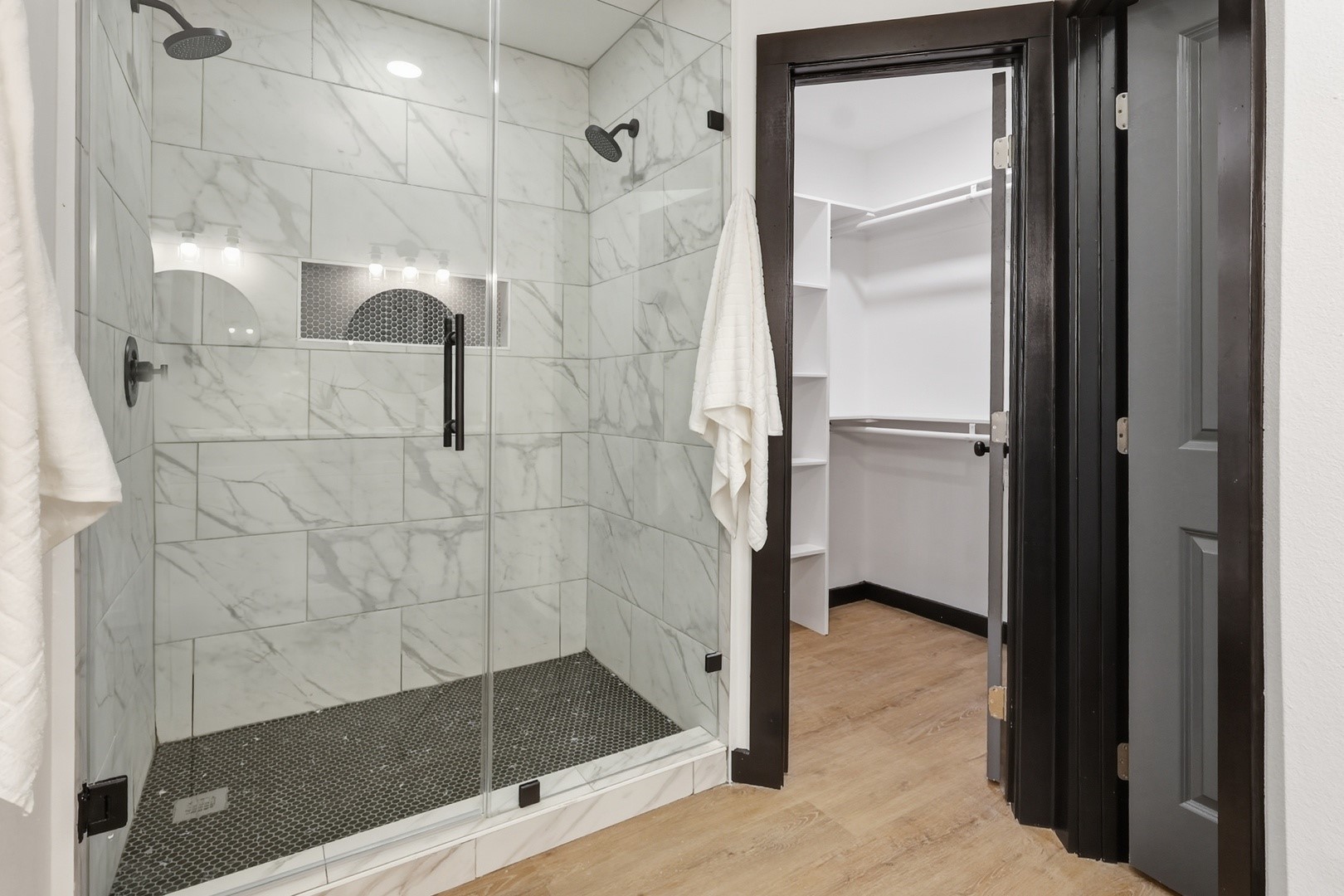 3300 Knight Lane Baytown, TX 77521 - Photo 5 of 25