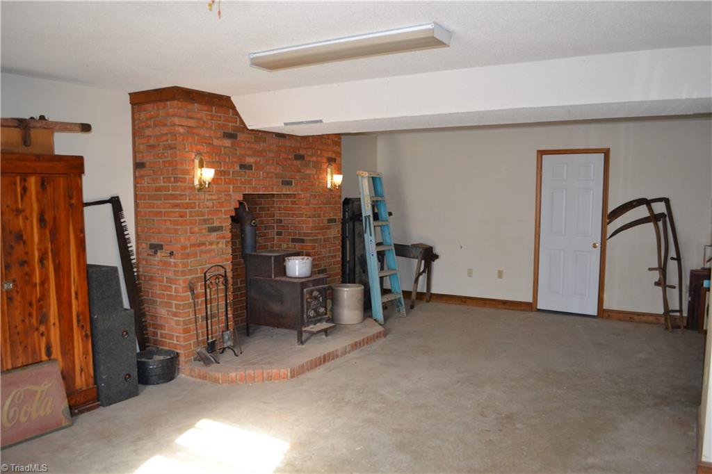 4322 Price Road Stoneville, NC 27048 - Photo 8 of 8 Gallery Image 8
