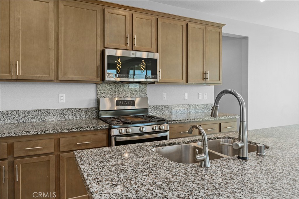32063 Dayspring Way Temecula, CA 92591 - Photo 18 of 65