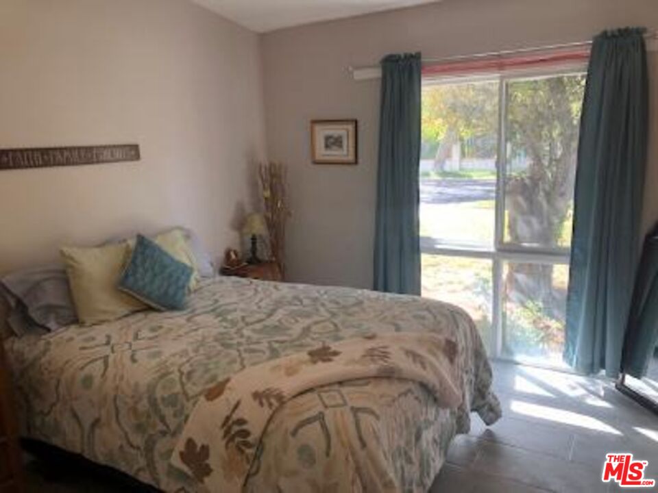 7720 Rhea Avenue Reseda, CA 91335 - Photo 17 of 26 Gallery Image 17