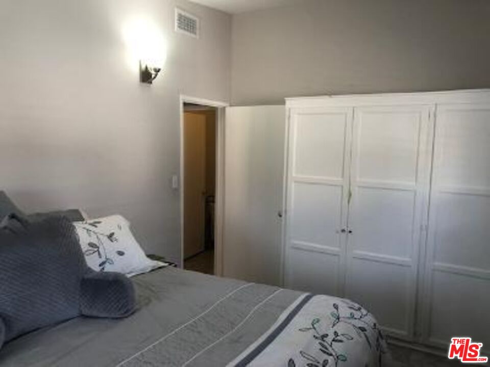 7720 Rhea Avenue Reseda, CA 91335 - Photo 20 of 26 Gallery Image 20