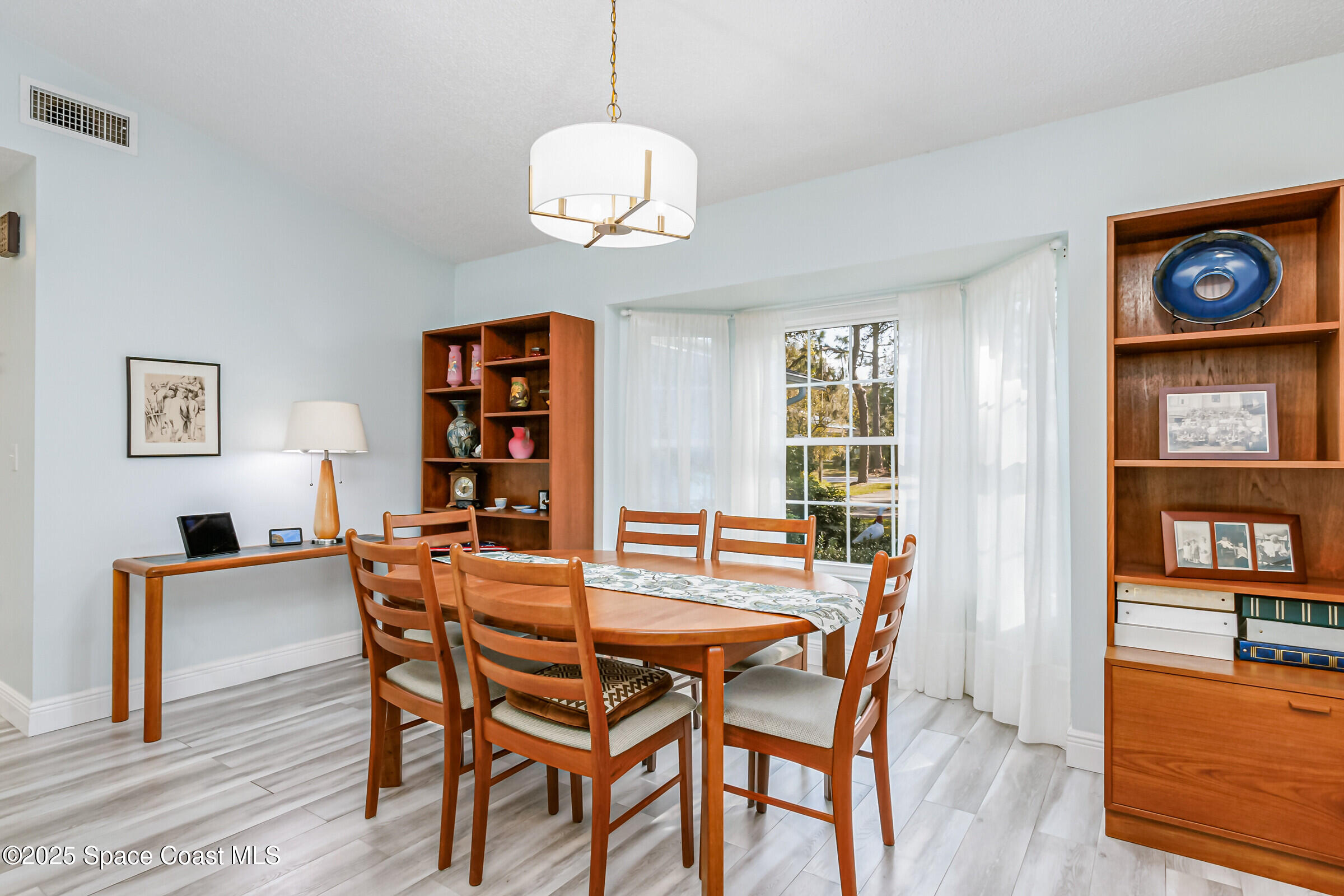 6516 Flamingo Road Melbourne Village, FL 32904 - Photo 5 of 52 21_6516Flamingo218_mls