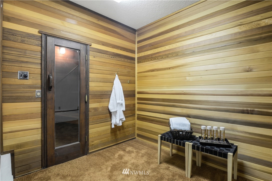 17819 Talbot Road Edmonds, WA 98026 - Photo 12 of 25 Gallery Image 12