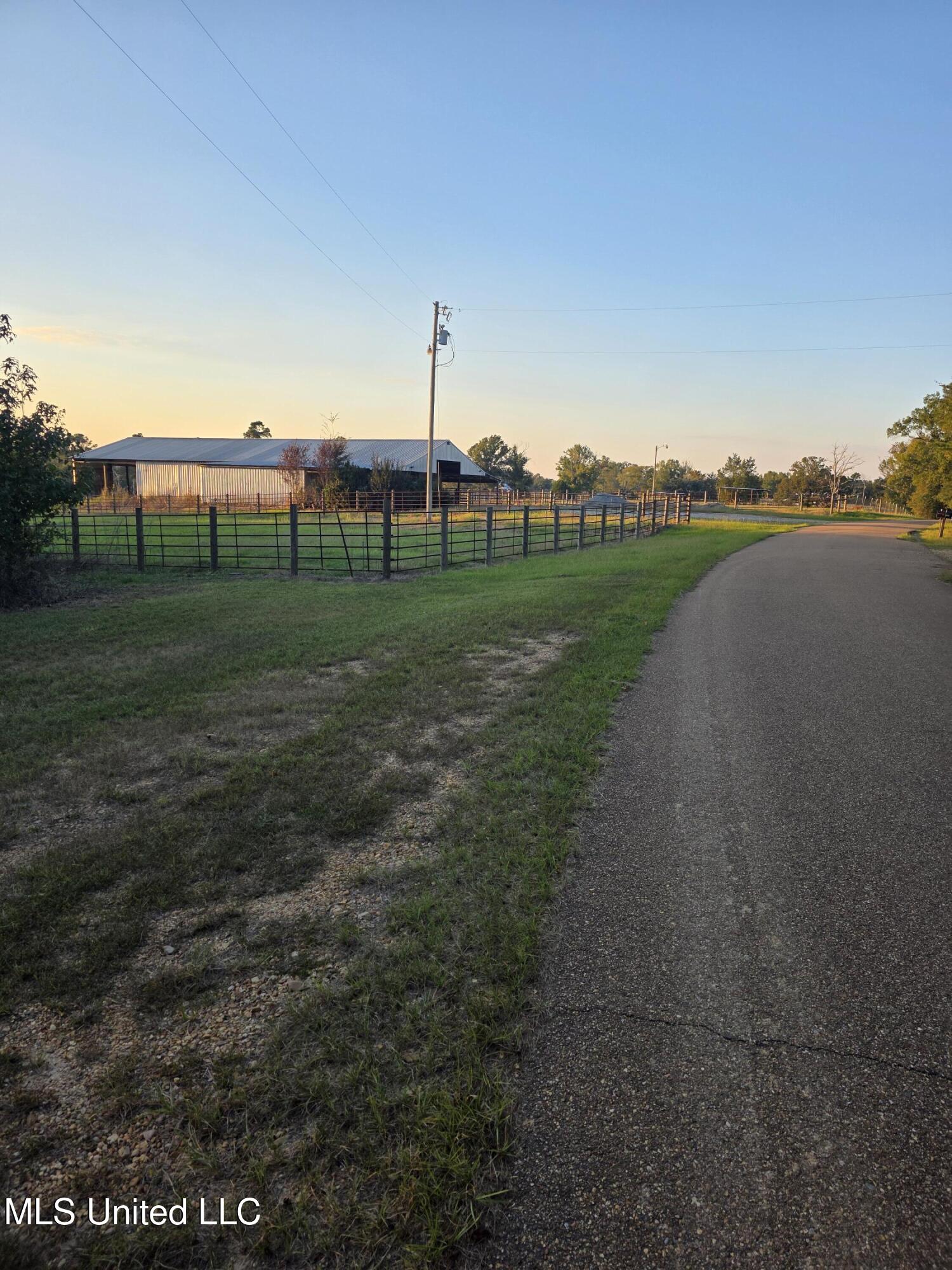 1067 Williams Road Wesson, MS 39191 - Photo 8 of 31 18530