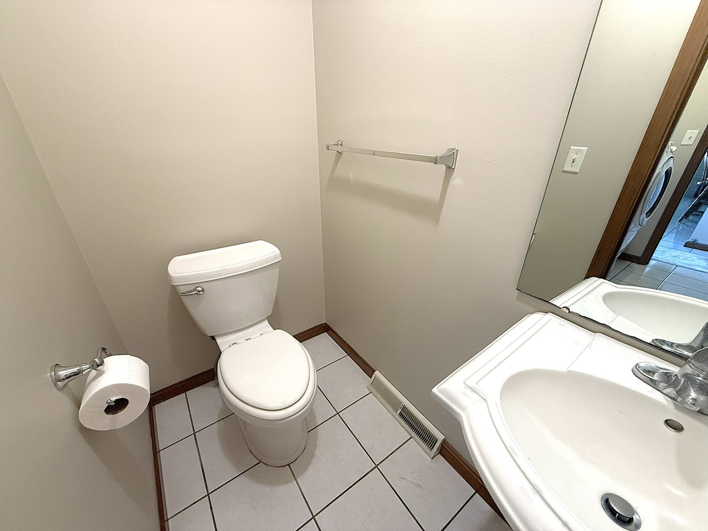 300 Fieldstone Lane Dixon, IL 61021 - Photo 19 of 36