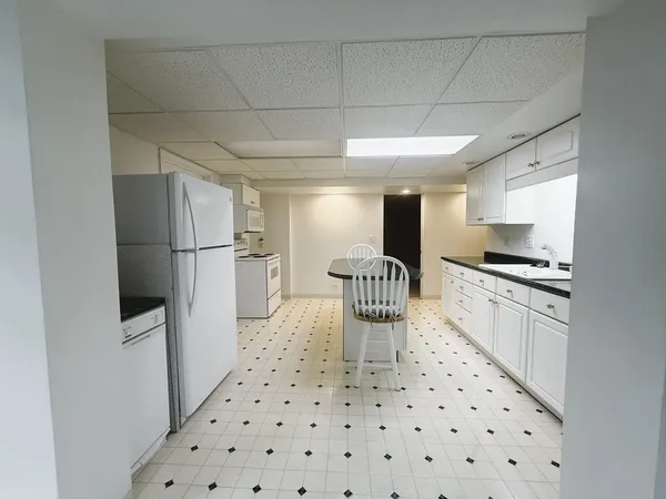 $345,000 | 300 Fieldstone Lane, Dixon, IL 61021