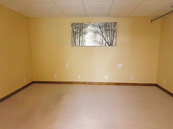 $345,000 | 300 Fieldstone Lane, Dixon, IL 61021