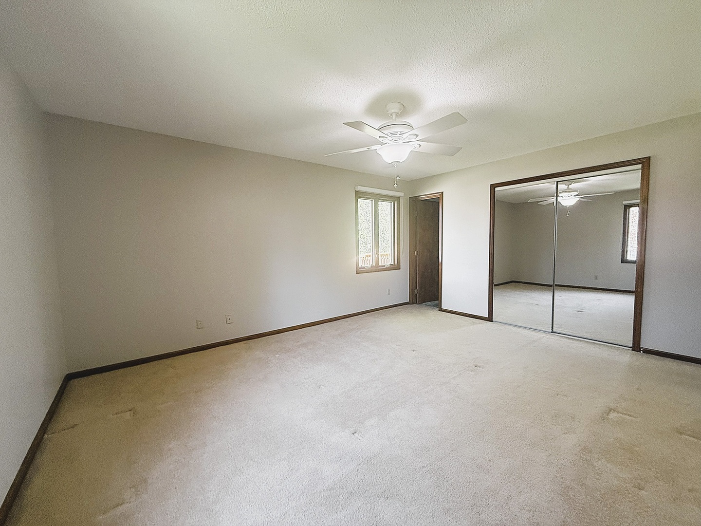 300 Fieldstone Lane Dixon, IL 61021 - Photo 10 of 36