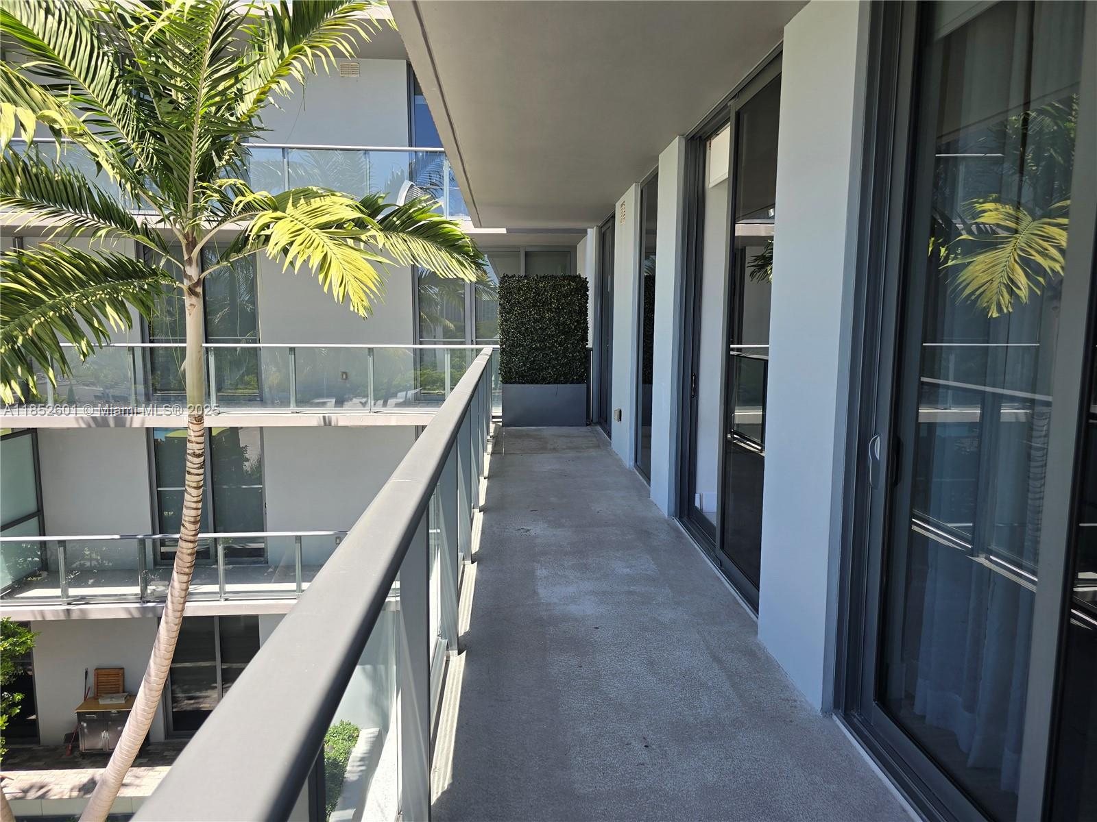 2960 Northeast 207th Street, Unit 713 Aventura, FL 33180 - Photo 10 of 33