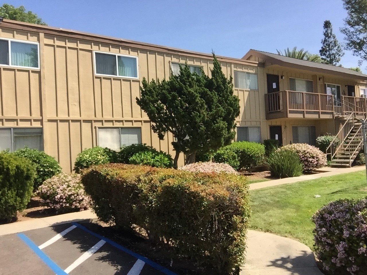 897 Jamacha Road El Cajon, CA 92019 - Photo 1 of 2 Gallery Image 1