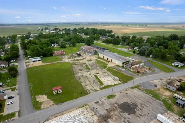 $165,000 | 110 North Main Street, Gideon, MO 63848