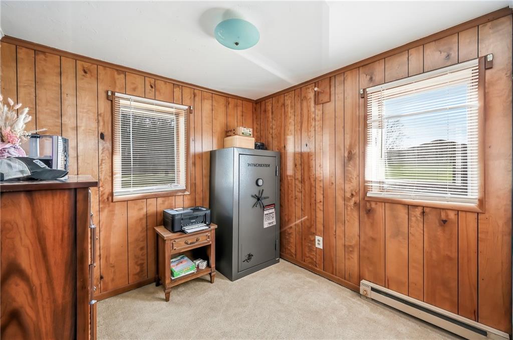 133 North Good Hope Road Greenville, PA 16125 - Photo 22 of 50 a room that has a bed and a window