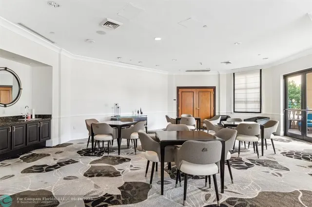 $949,000 | 610 West Las Olas Boulevard, Unit 517, Fort Lauderdale, FL 33312