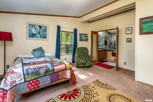 $215,000 | 375 Lakota Way Drive, Carbondale, IL 62902