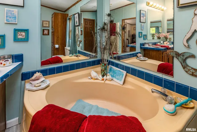 $215,000 | 375 Lakota Way Drive, Carbondale, IL 62902