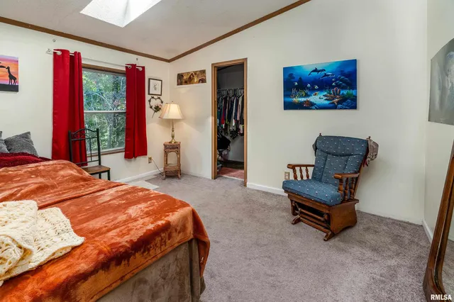 $215,000 | 375 Lakota Way Drive, Carbondale, IL 62902