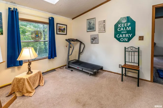 $215,000 | 375 Lakota Way Drive, Carbondale, IL 62902