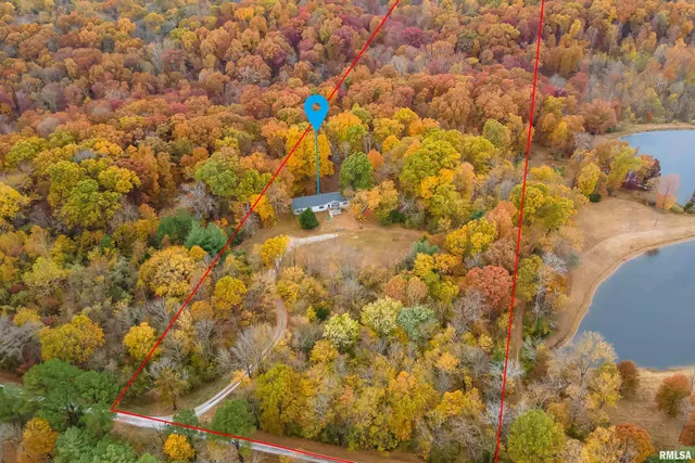 $215,000 | 375 Lakota Way Drive, Carbondale, IL 62902