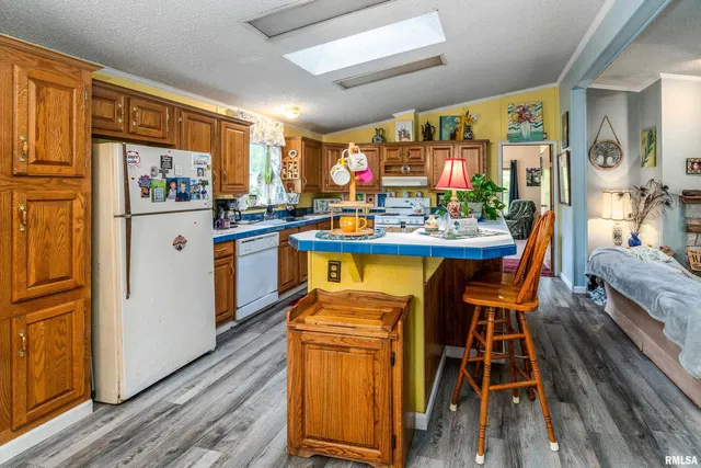 $215,000 | 375 Lakota Way Drive, Carbondale, IL 62902