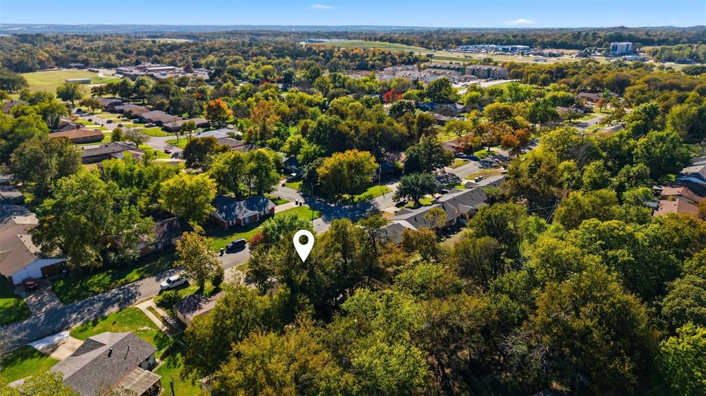 145 Bob White Road Denison, TX 75020 - Photo 15 of 24 an aerial view of multiple house
