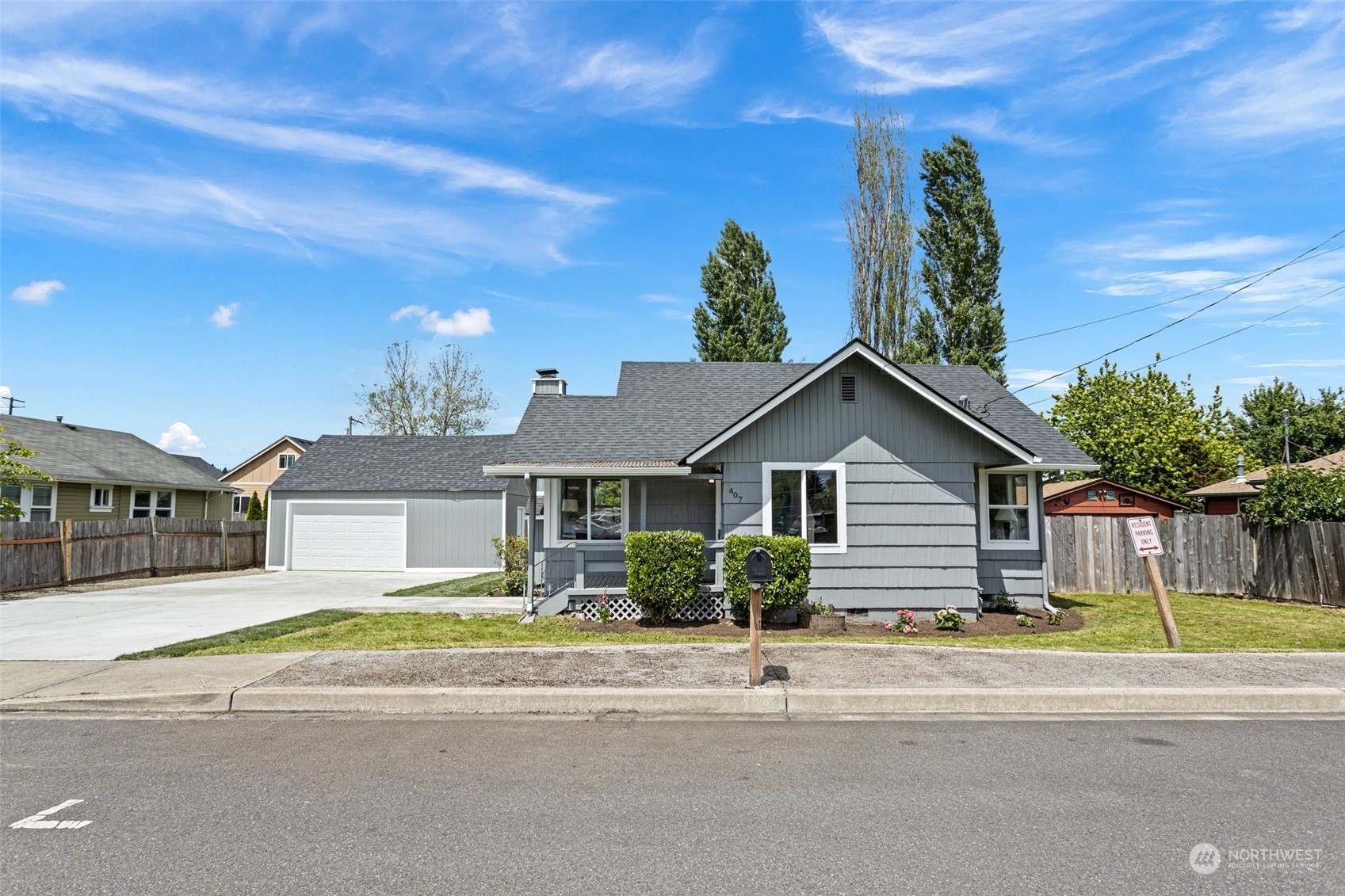 407 Warde Street Algona, WA 98001 - Photo 3 of 28