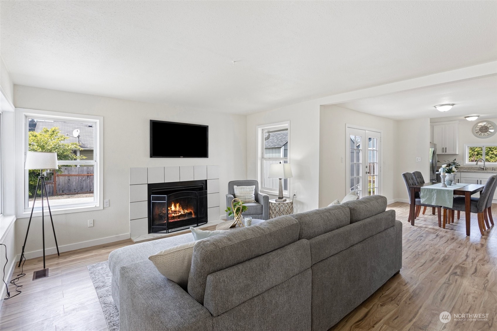 407 Warde Street Algona, WA 98001 - Photo 4 of 28