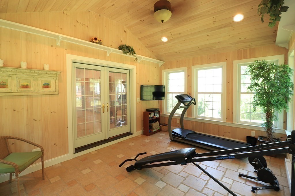 41 Spring Hill Road Belchertown, MA 01007 - Photo 25 of 42 Gallery Image 25