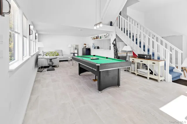 $1,850,000 | 4 Evelyn Court, Westhampton, NY 11978