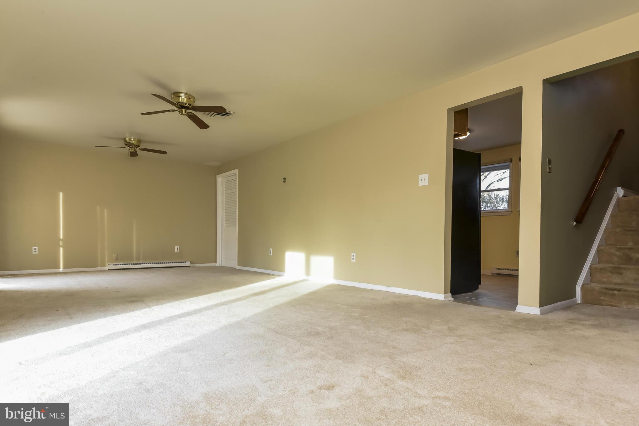 600 East Roanoke Road Sterling, VA 20164 - Photo 8 of 30 Interior (General)