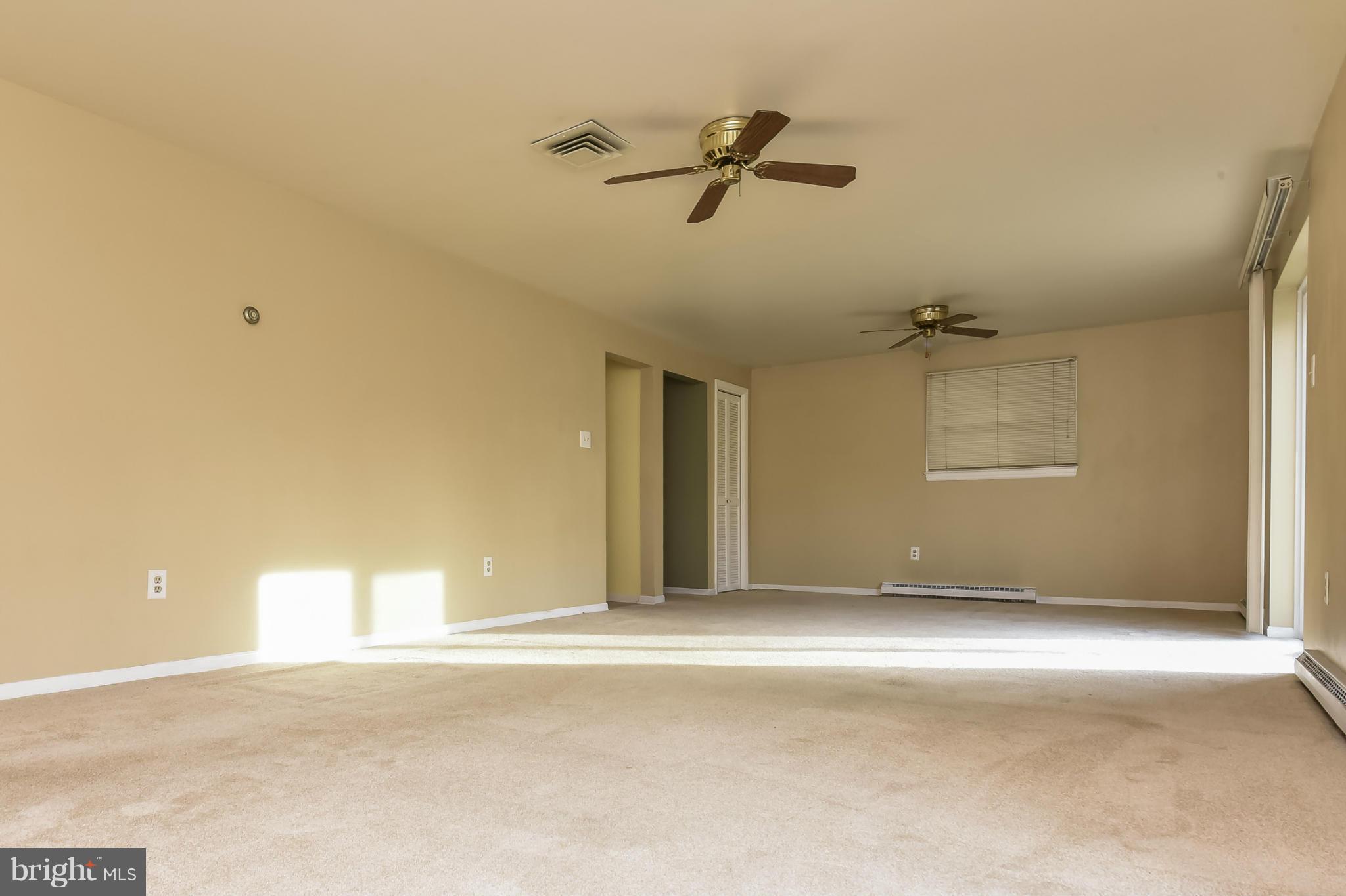 600 East Roanoke Road Sterling, VA 20164 - Photo 9 of 30 Interior (General)