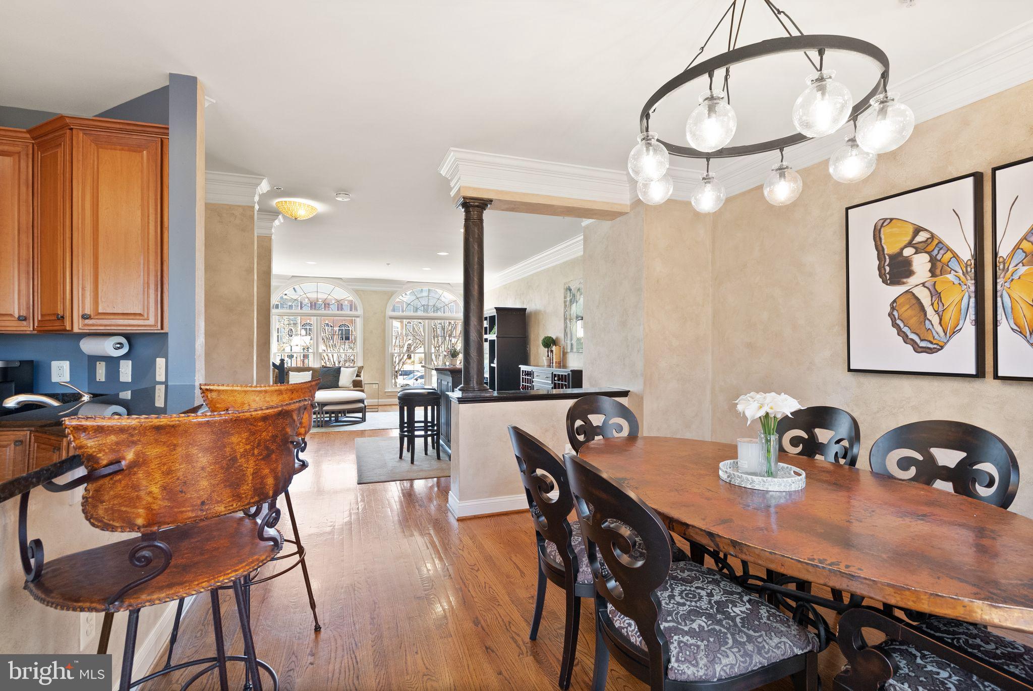 4132 Timber Log Way Fairfax, VA 22030 - Photo 27 of 69 a dining room with furniture and window