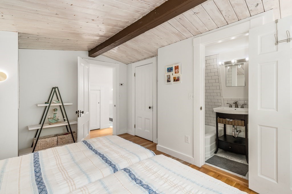 48 Union Street, Unit 4 Manchester, MA 01944 - Photo 11 of 22 Gallery Image 11