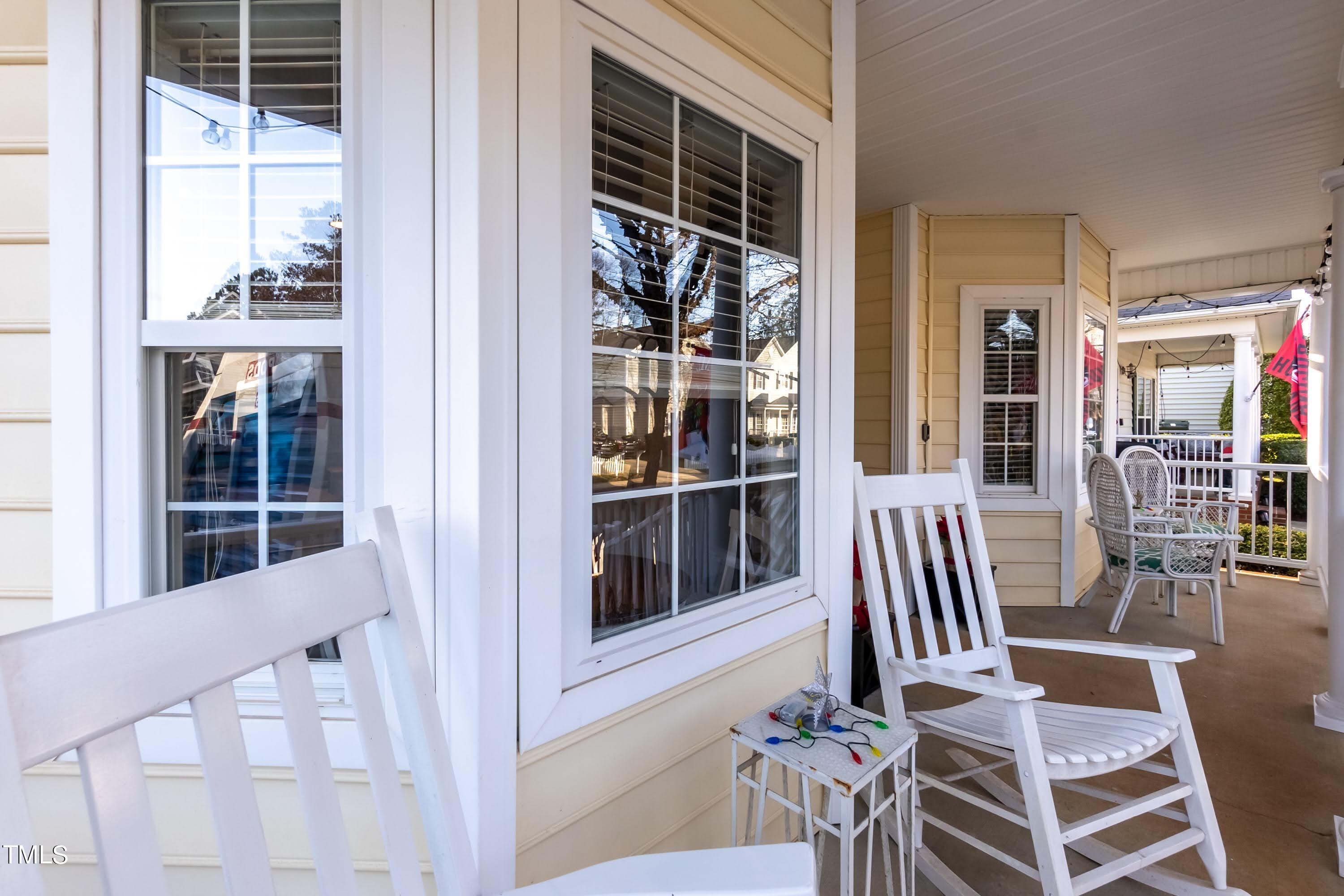 Porch 03