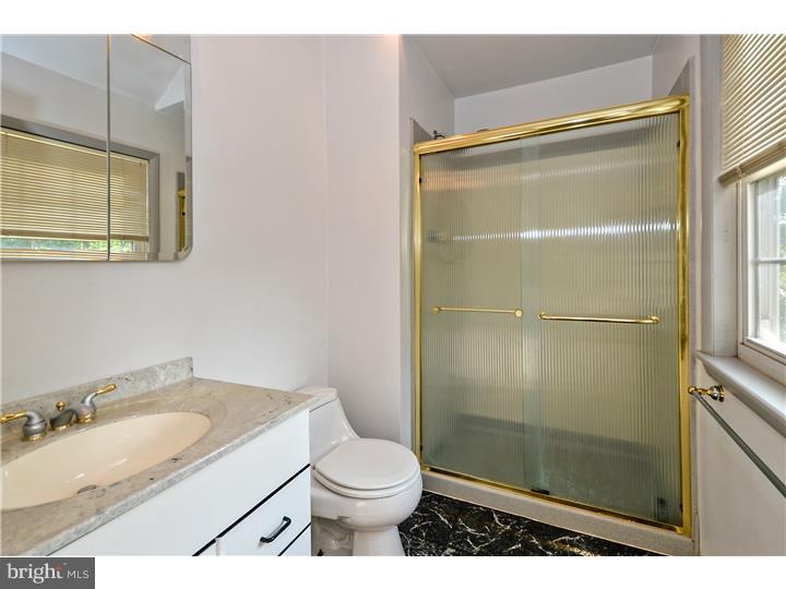 2013 Foster Road Hatfield, PA 19440 - Photo 16 of 25 Master Bathroom