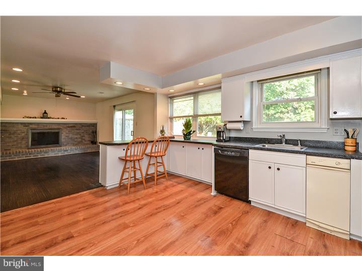 2013 Foster Road Hatfield, PA 19440 - Photo 5 of 25 Kitchen