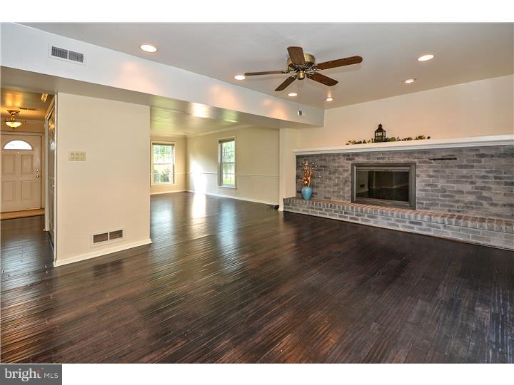 2013 Foster Road Hatfield, PA 19440 - Photo 8 of 25 Great Room
