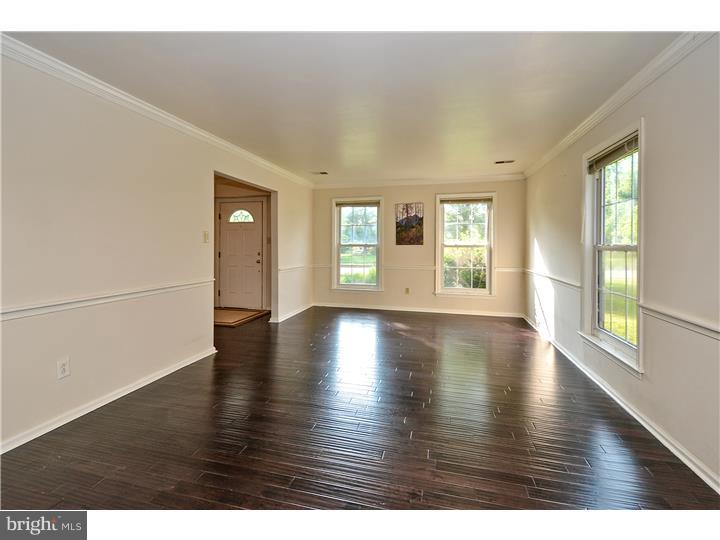 2013 Foster Road Hatfield, PA 19440 - Photo 10 of 25 Great Room